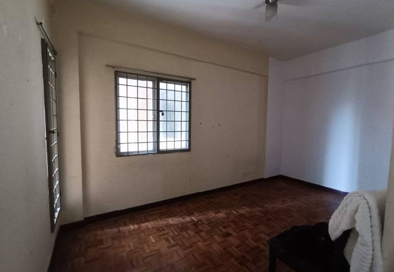 Kristal Heights Apartment