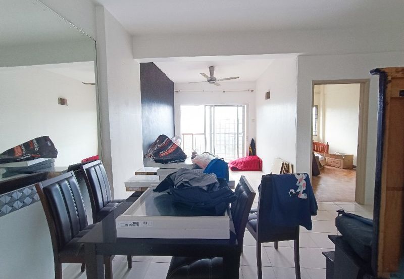 Kristal Heights Apartment