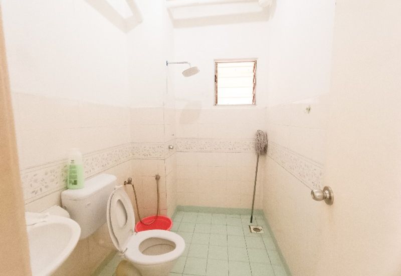 Kristal Heights Apartment