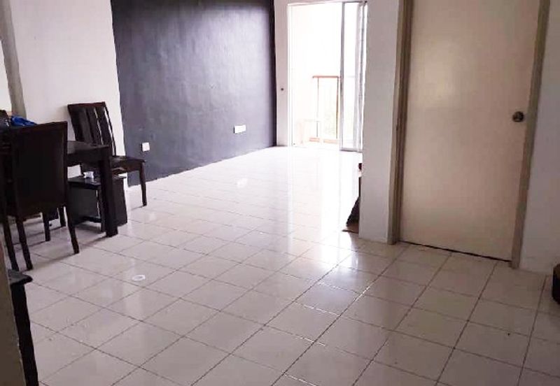 Kristal Heights Apartment