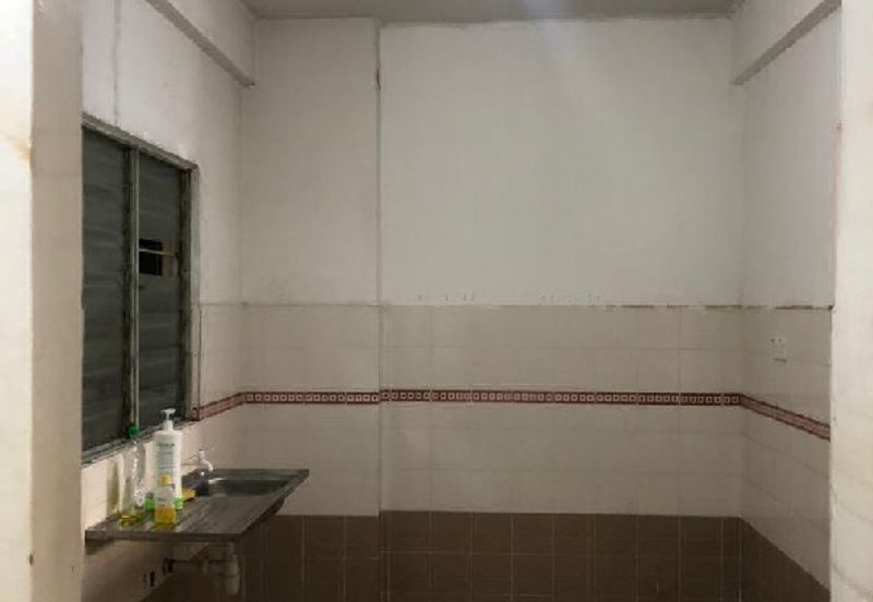 Kristal Heights Apartment