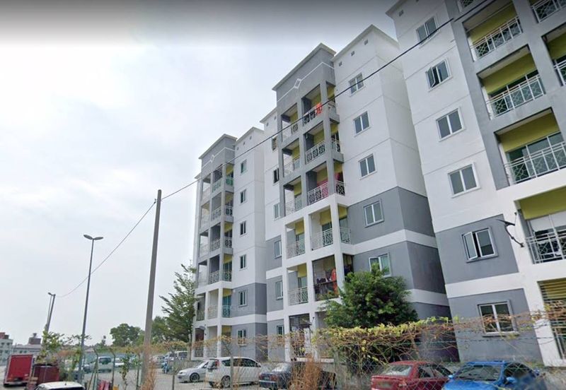 Lumut Waterfront Villa