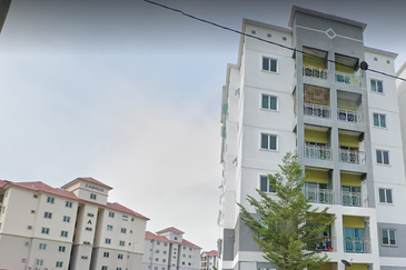 Lumut Waterfront Villa