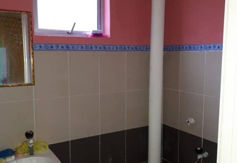 Lumut Waterfront Villa