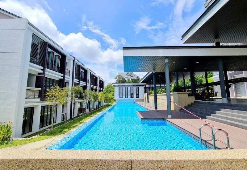 Partly Furnished 2 Storey Upper floor Townhouse @ Rimbun Sanctuary, Bu