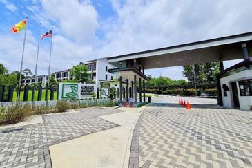 Partly Furnished 2 Storey Upper floor Townhouse @ Rimbun Sanctuary, Bu