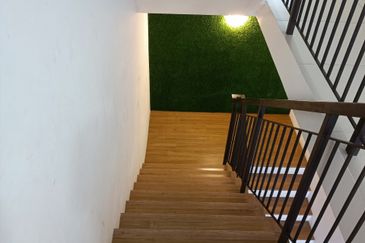 Partly Furnished 2 Storey Upper floor Townhouse @ Rimbun Sanctuary, Bu