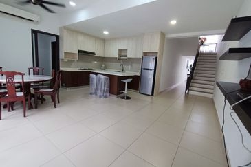 Partly Furnished 2 Storey Upper floor Townhouse @ Rimbun Sanctuary, Bu
