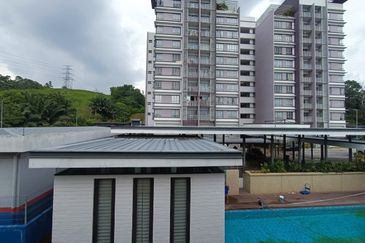 Partly Furnished 2 Storey Upper floor Townhouse @ Rimbun Sanctuary, Bu