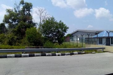 Jalan Pekan