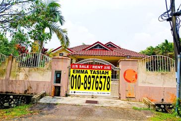 Corner Lot Single Storey Bandar Puncak Alam, Selangor