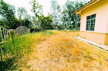 Corner Lot Single Storey Bandar Puncak Alam, Selangor