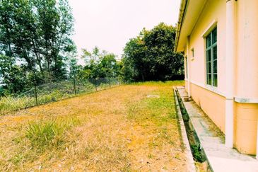 Corner Lot Single Storey Bandar Puncak Alam, Selangor