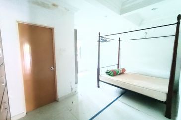 Seksyen 2, Bandar Country Homes