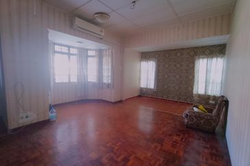 Seksyen 2, Bandar Country Homes