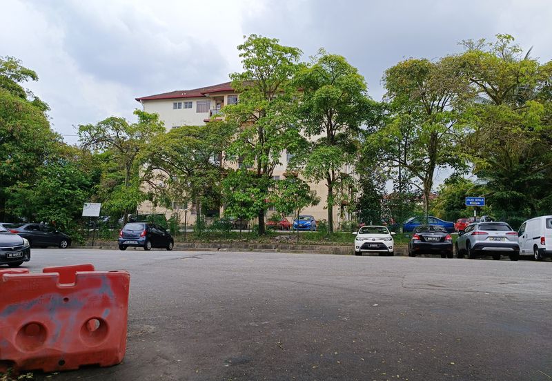 Apartment Daisy, Taman Subang Perdana