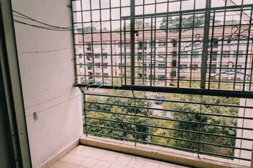 Apartment Daisy, Taman Subang Perdana