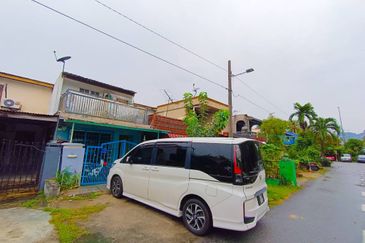 Jalan Tasik Tambahan 1