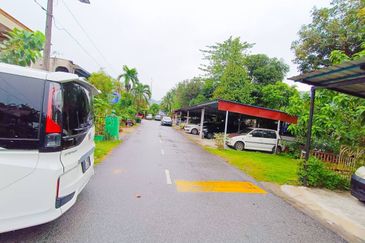 Jalan Tasik Tambahan 1