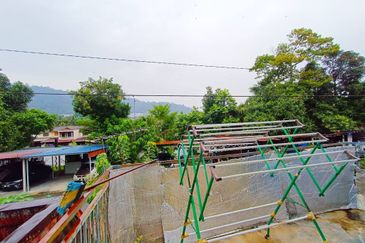 Jalan Tasik Tambahan 1