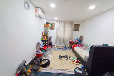 Jalan Tasik Tambahan 1