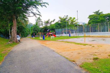 Jalan Tasik Tambahan 1