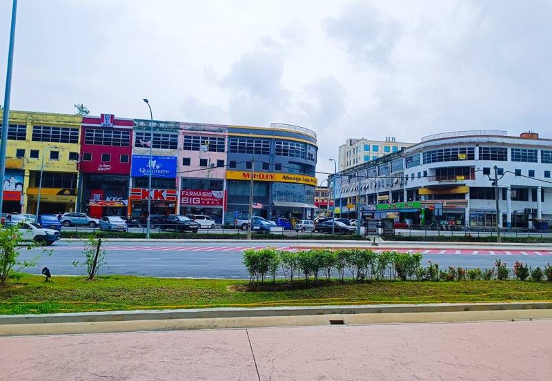 Avia Plus Apartment, Bandar Country Homes