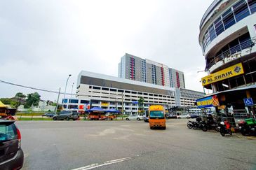 Avia Plus Apartment, Bandar Country Homes