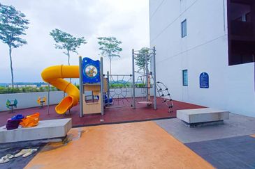 Avia Plus Apartment, Bandar Country Homes