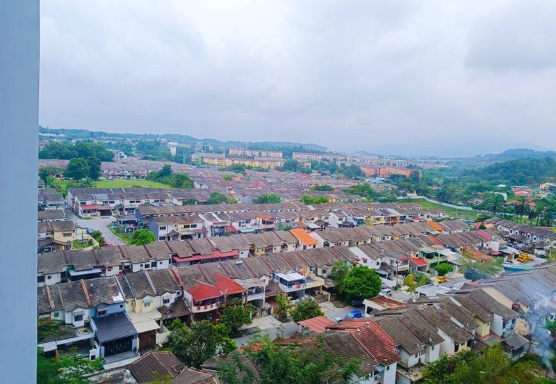 Avia Plus Apartment, Bandar Country Homes