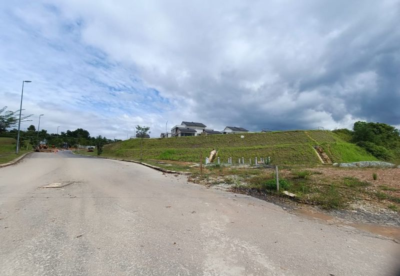 Kampung Sungai Pelong