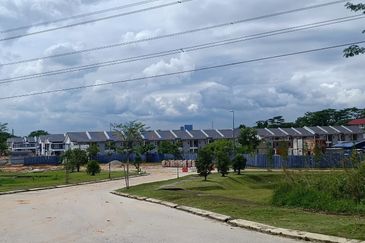 Kampung Sungai Pelong