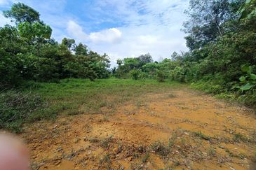 Kampung Sungai Pelong