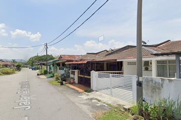 Bukit Sentosa, Rawang Single Storey Facing Open