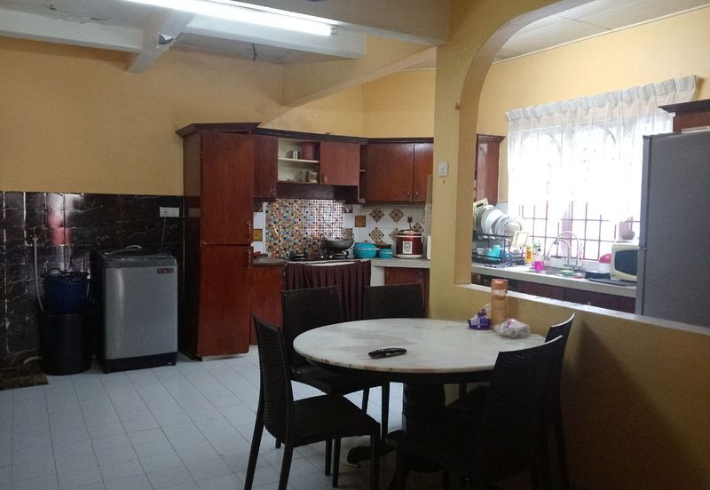 Seksyen 4, Bandar Country Homes