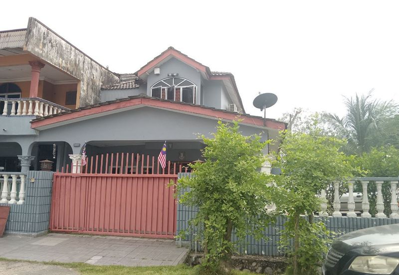 Seksyen 4, Bandar Country Homes