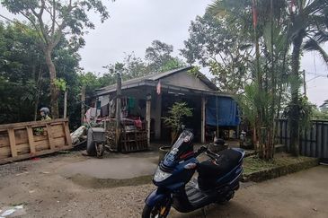 Tanah Pertanian Sungai Samak, Rawang sebelah simpol garden