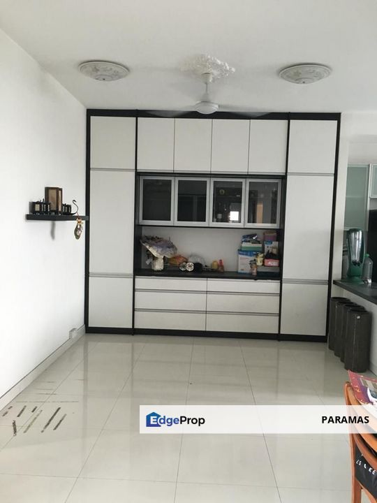 Corner usj one avenue for Sale RM700,000 By PARAMAS EdgeProp.my
