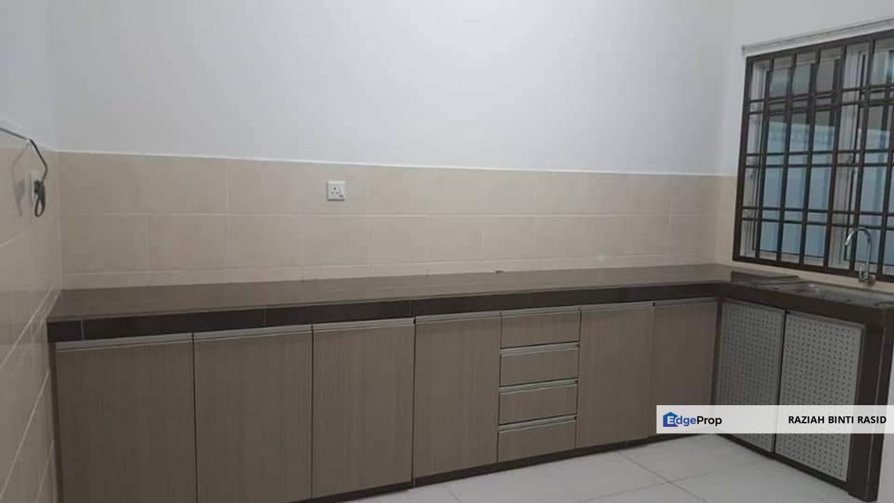 2 Storey Terrace Pelangi Semenyih 2, Selangor, Semenyih