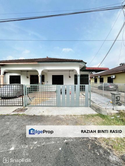 Rumah Teres 1 Tingkat, Taman Serom Tangkak, Johor End unit, Johor, Sungai Mati