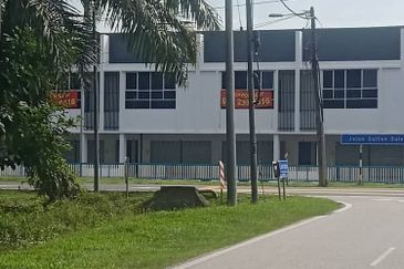 1st layer NONBUMI Kuala Langat land, Individual Title