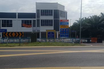 1st layer NONBUMI Kuala Langat land, Individual Title