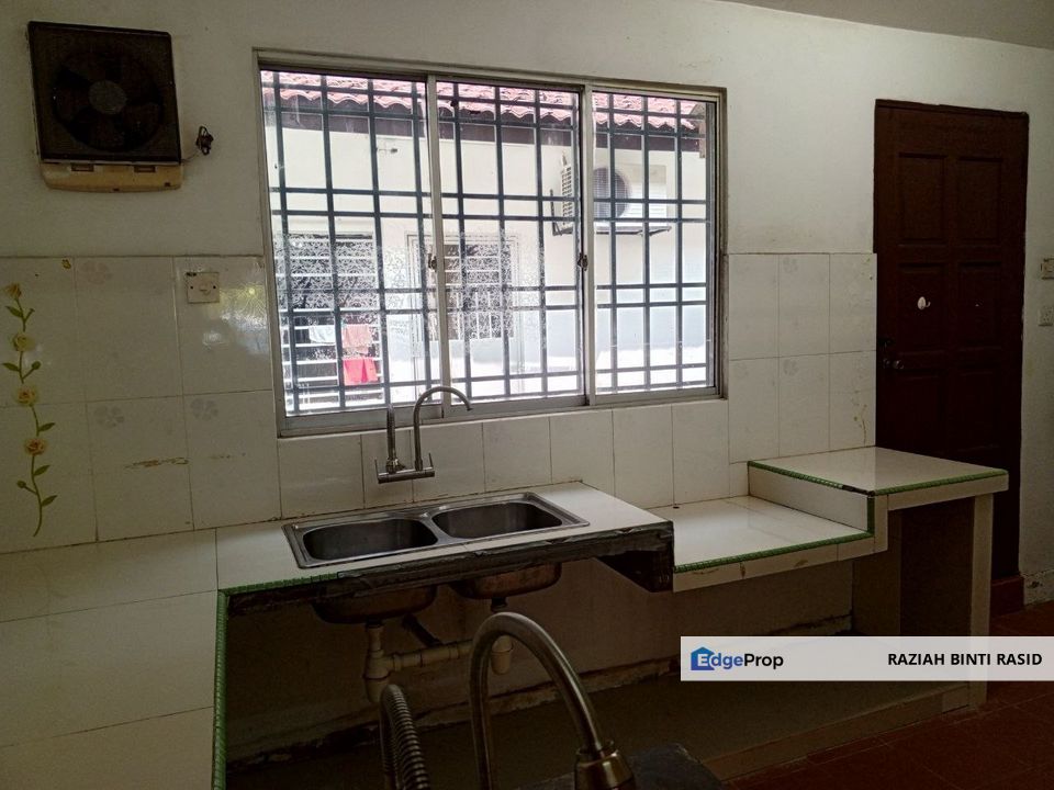 Fully Extend 2 Storey Terrace, Taman Puteri Subang, Subang, Selangor, Shah Alam