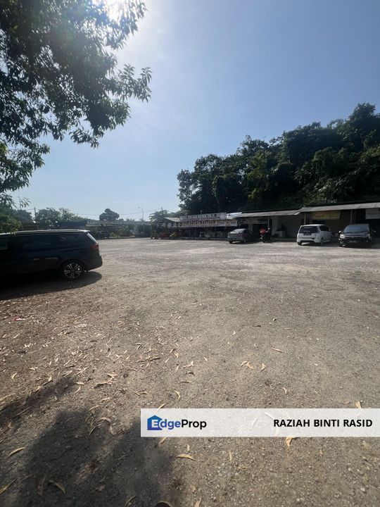 Tanah Lot dengan rumah kedai Sg Merab, Bangi, Selangor, Bangi