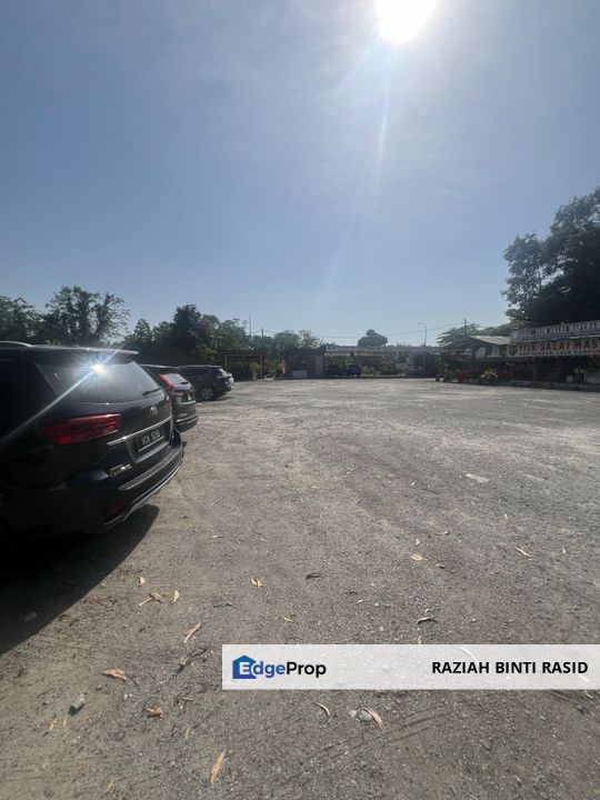 Tanah Lot dengan rumah kedai Sg Merab, Bangi, Selangor, Bangi