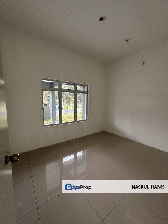 [Depan Taman Permainan] Semi-D 1 Tingkat Taman Langat Impian, Banting, Selangor, Kuala Langat