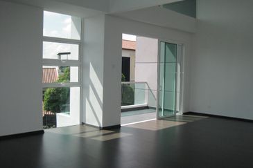 3 Stories Bungalow Sea Park for Sale