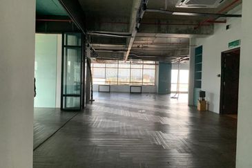 The Vertical Business Suites - Multiple Unit for Sales