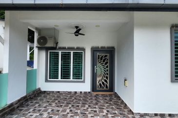 2 Stories Bungalow, Jalan Jugra, Jln Klang Lama Exclusively For Sale