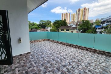 2 Stories Bungalow, Jalan Jugra, Jln Klang Lama Exclusively For Sale